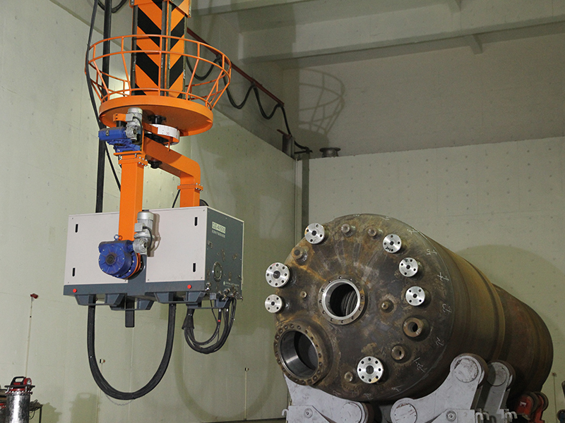 Electron linear accelerator